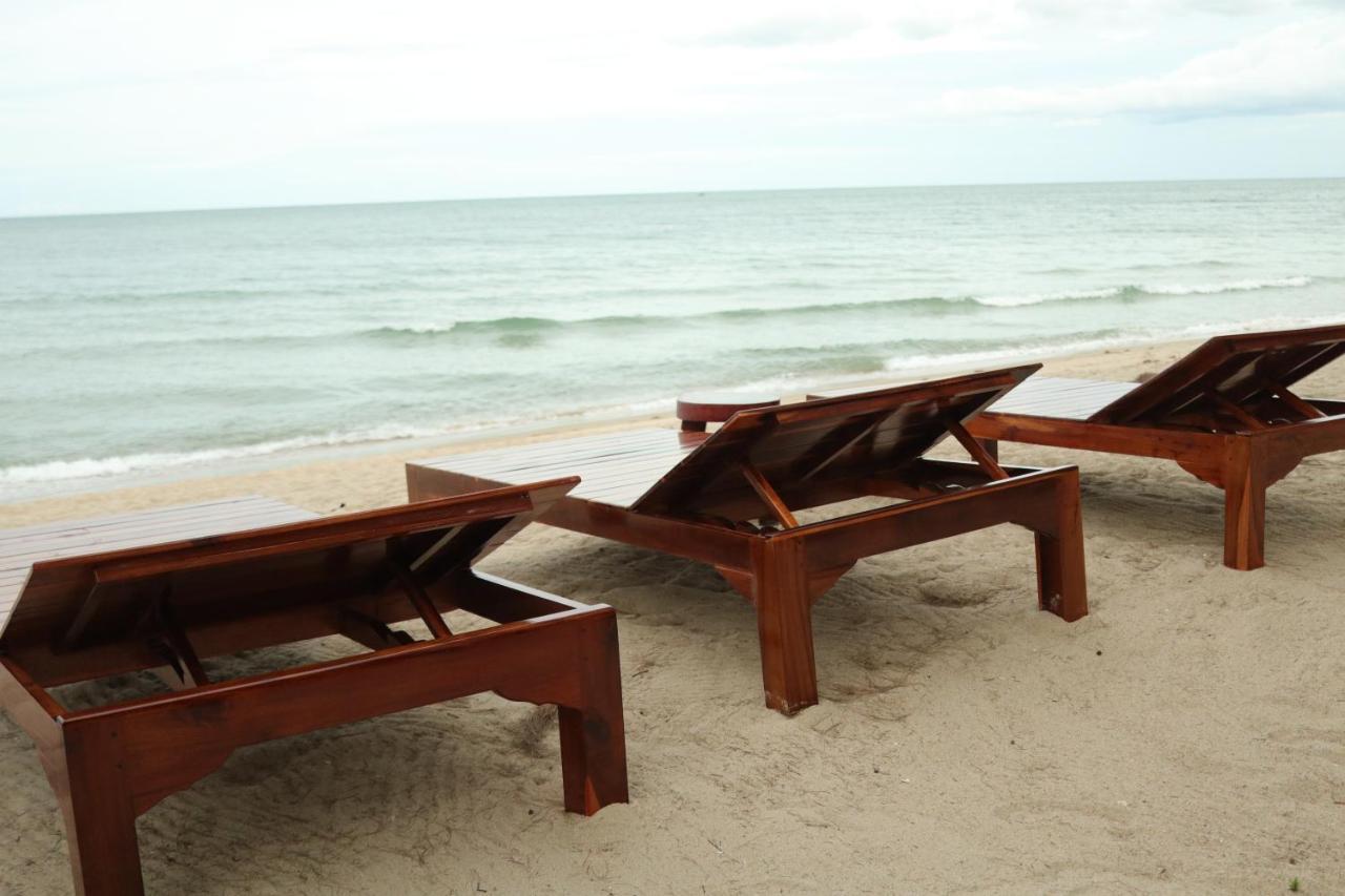 Mumsa Beach Resort & Restaurant Ban Huai Yang Екстер'єр фото