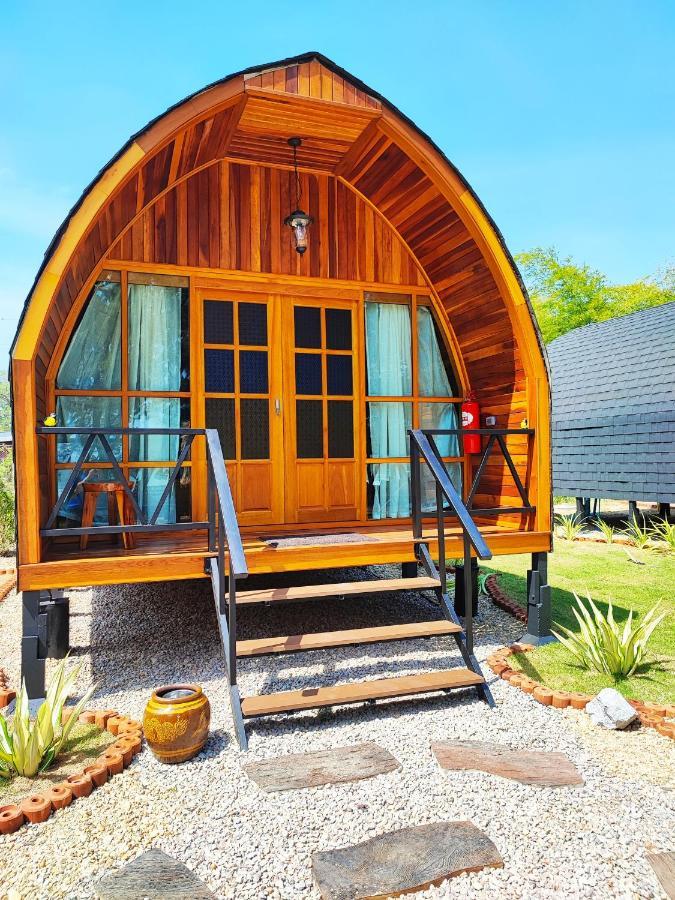 Mumsa Beach Resort & Restaurant Ban Huai Yang Екстер'єр фото