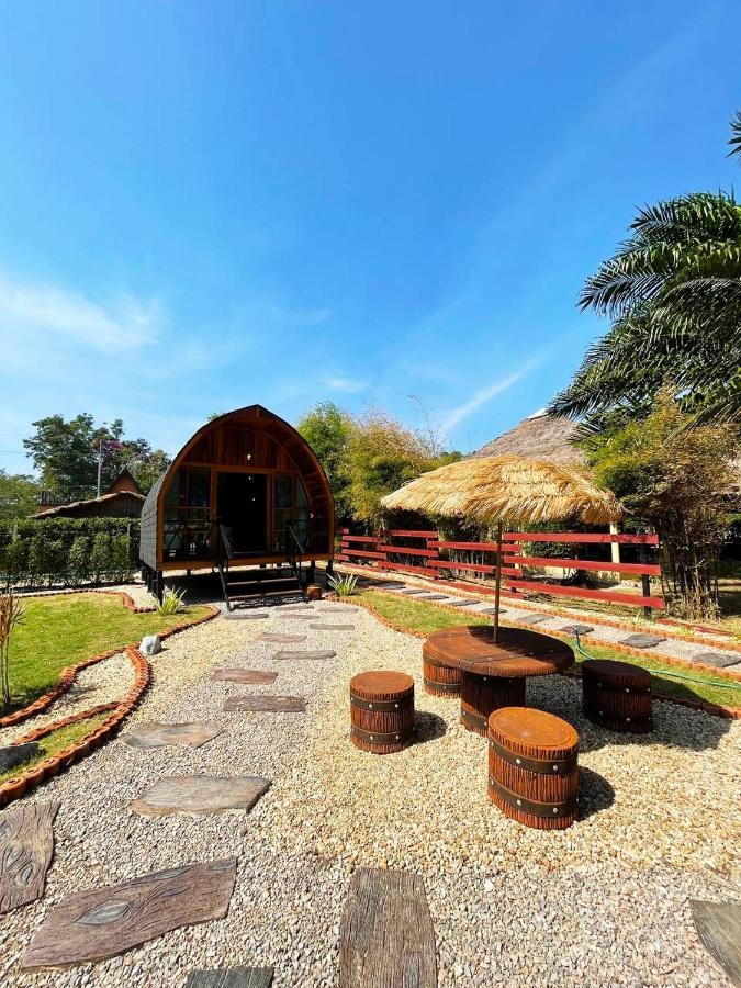 Mumsa Beach Resort & Restaurant Ban Huai Yang Екстер'єр фото