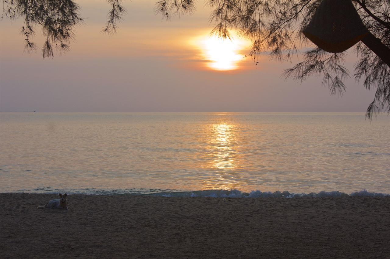 Mumsa Beach Resort & Restaurant Ban Huai Yang Екстер'єр фото